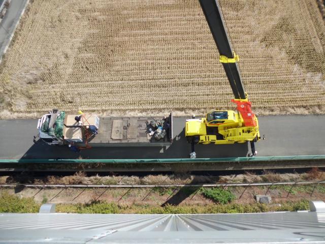 チーム連携で、搬入作業も終盤!