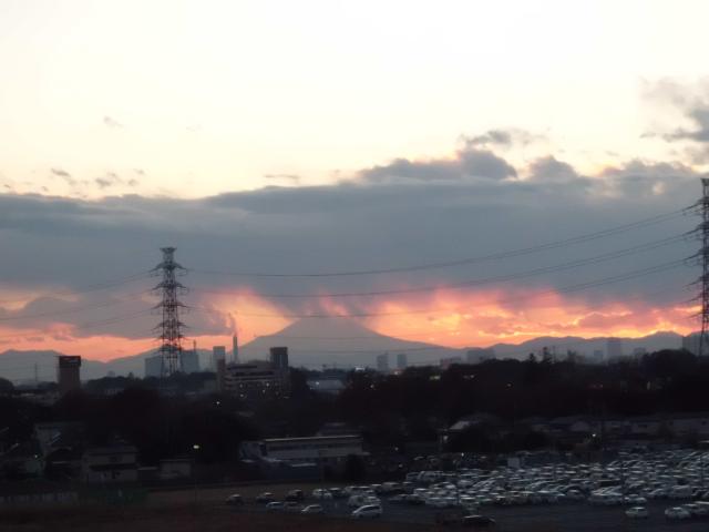 【富士山と夕焼け】施工作業屋上から・・・