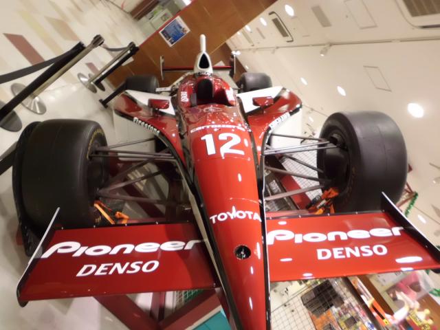 2003年・2004年とINDYでドライブしたマシーン