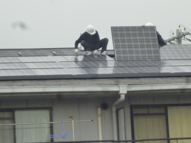 慎重に!!設置作業中