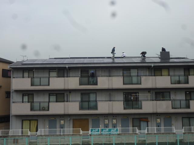 チーム連携で、設置作業!