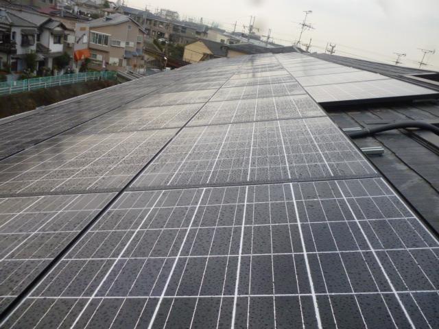 雨天下で順調に完工!