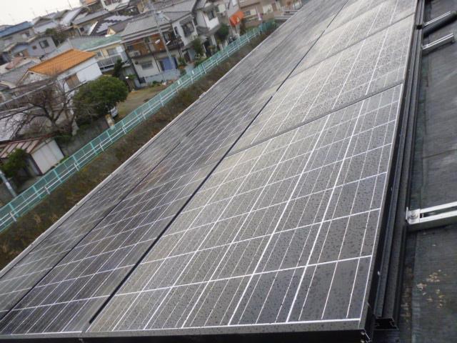 完工間近時に・・小雨!