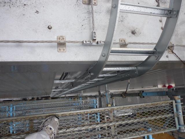 簡易ハシゴ設置での作業