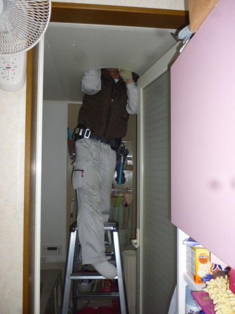 浴室天井の配線確認作業!