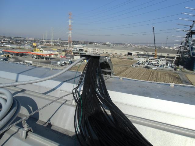 配線結束にて、