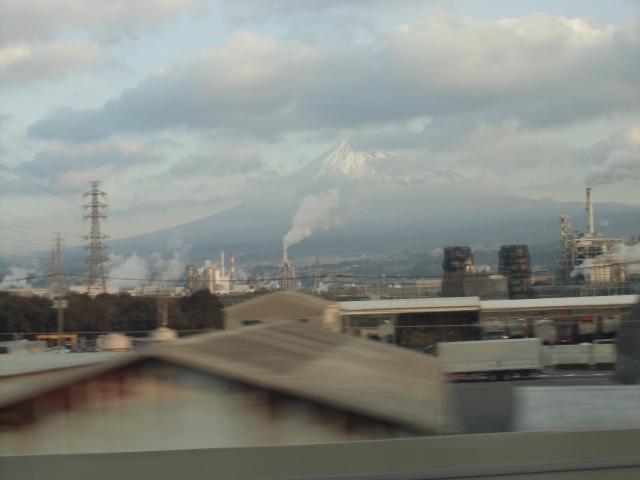 屋上のパノラマ風景に【富士山】