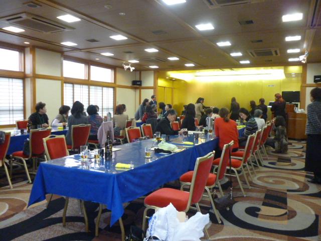 親睦の一環では、ミニ・ゴルフで盛り上がりました。