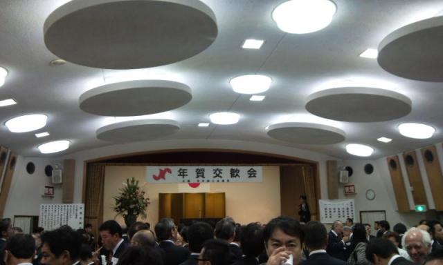 年賀交歓会・立食等で名刺交換