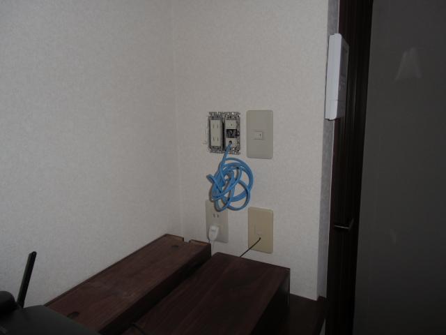 配線作業に備えて、基礎工事