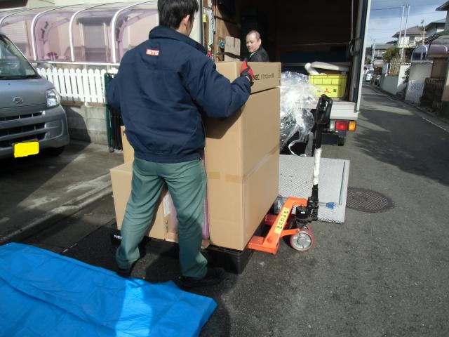 搬入作業