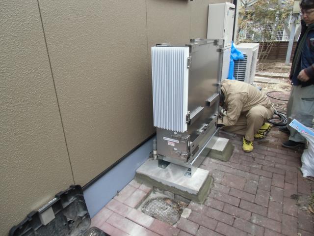 定位置・配線結束作業