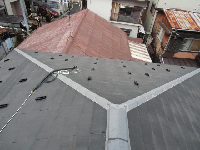 金具設置進行過程