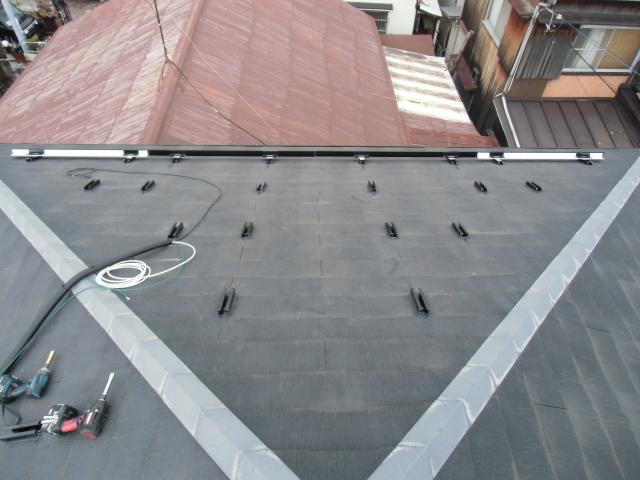 金具設置進行過程