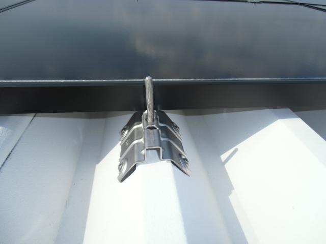 金具とモジュールの継ぎ目UP