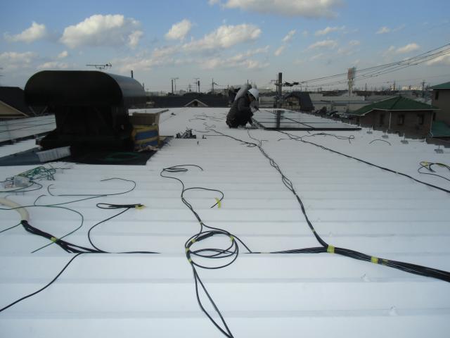 配線並行・モジュール設置工程