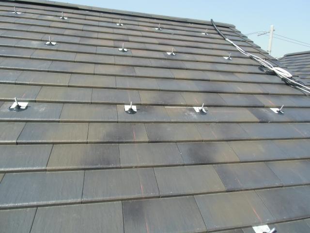 架台へ防水塗料等固定作業工程