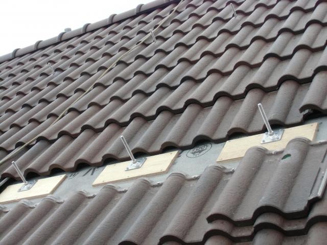 瓦取り外し⇒支柱加工の工程